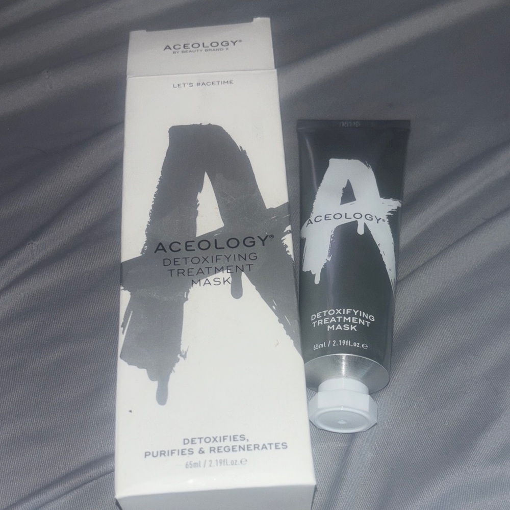 Aceology Detoxifying Treatment Mask - Gray